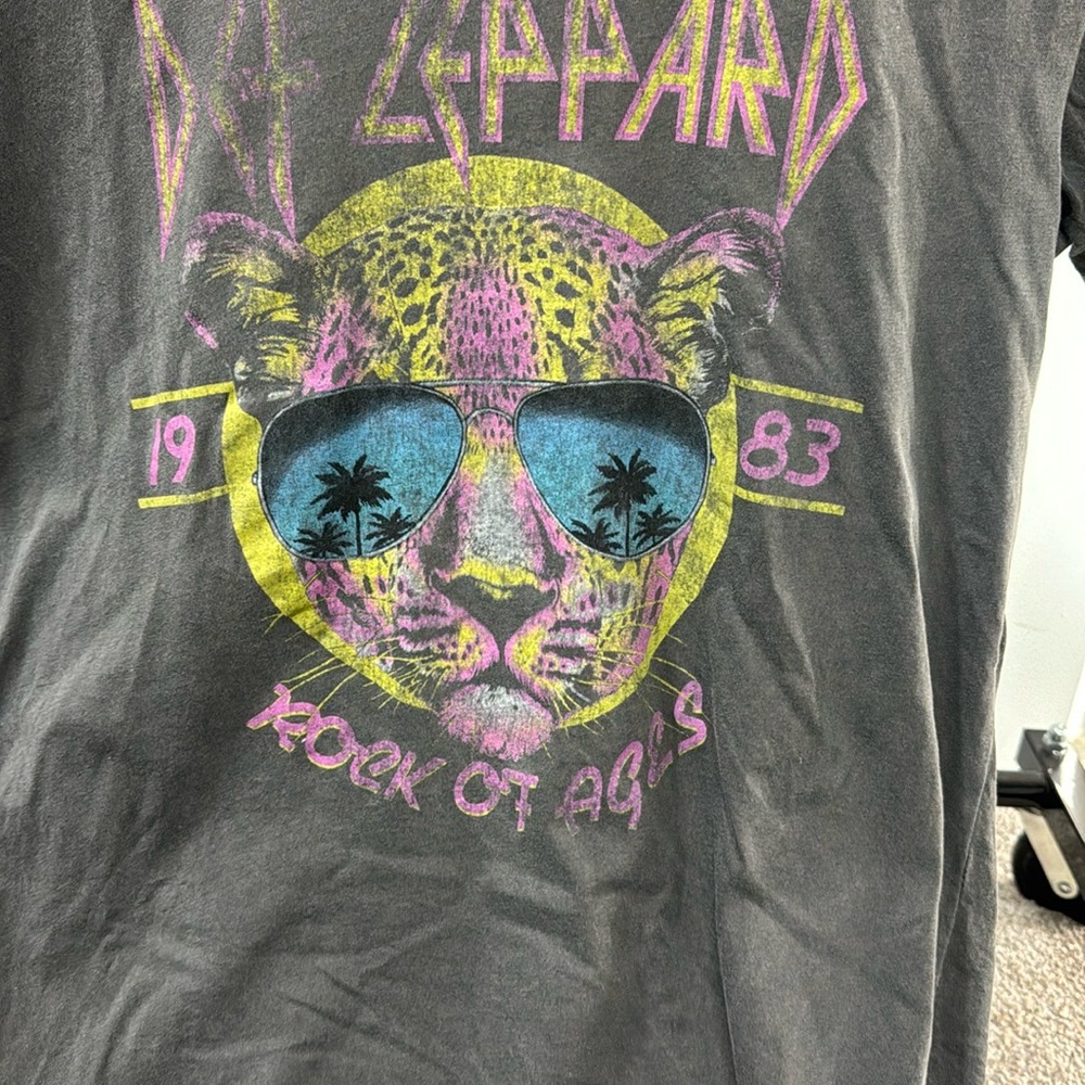 Def Leppard Graphic Tee